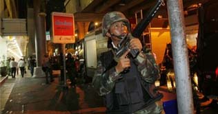 3 dead, 70 wounded in Bangkok blasts